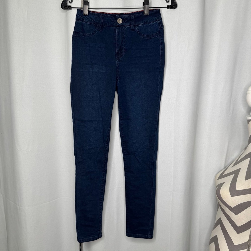 Fashion Nova blue skinny jeans